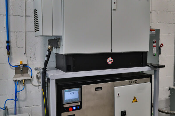AP2A0100_