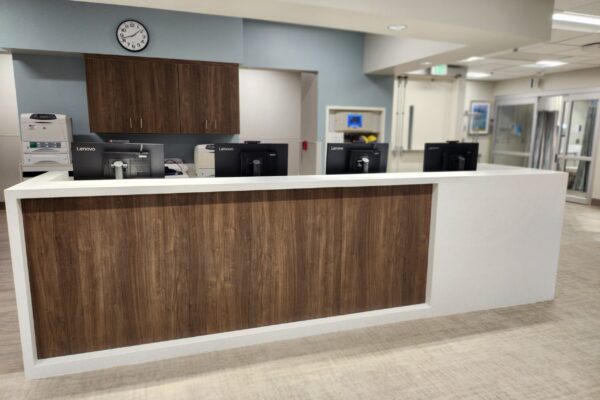 ICU 1 desk 2